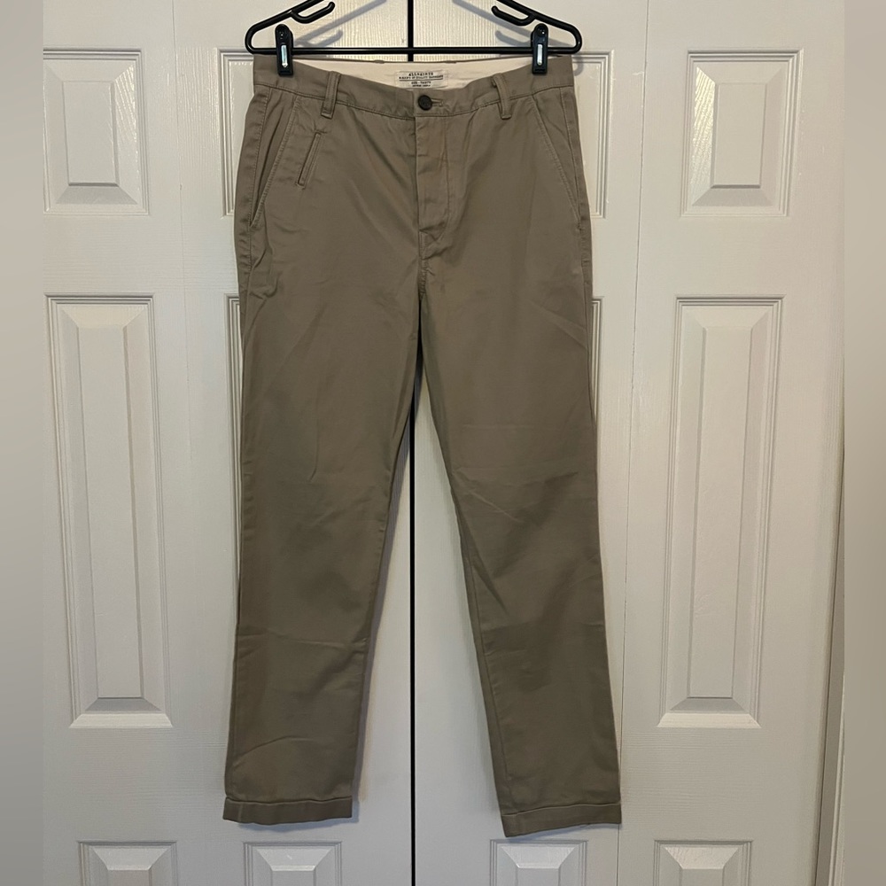 Allsaints men’s classic khakis.